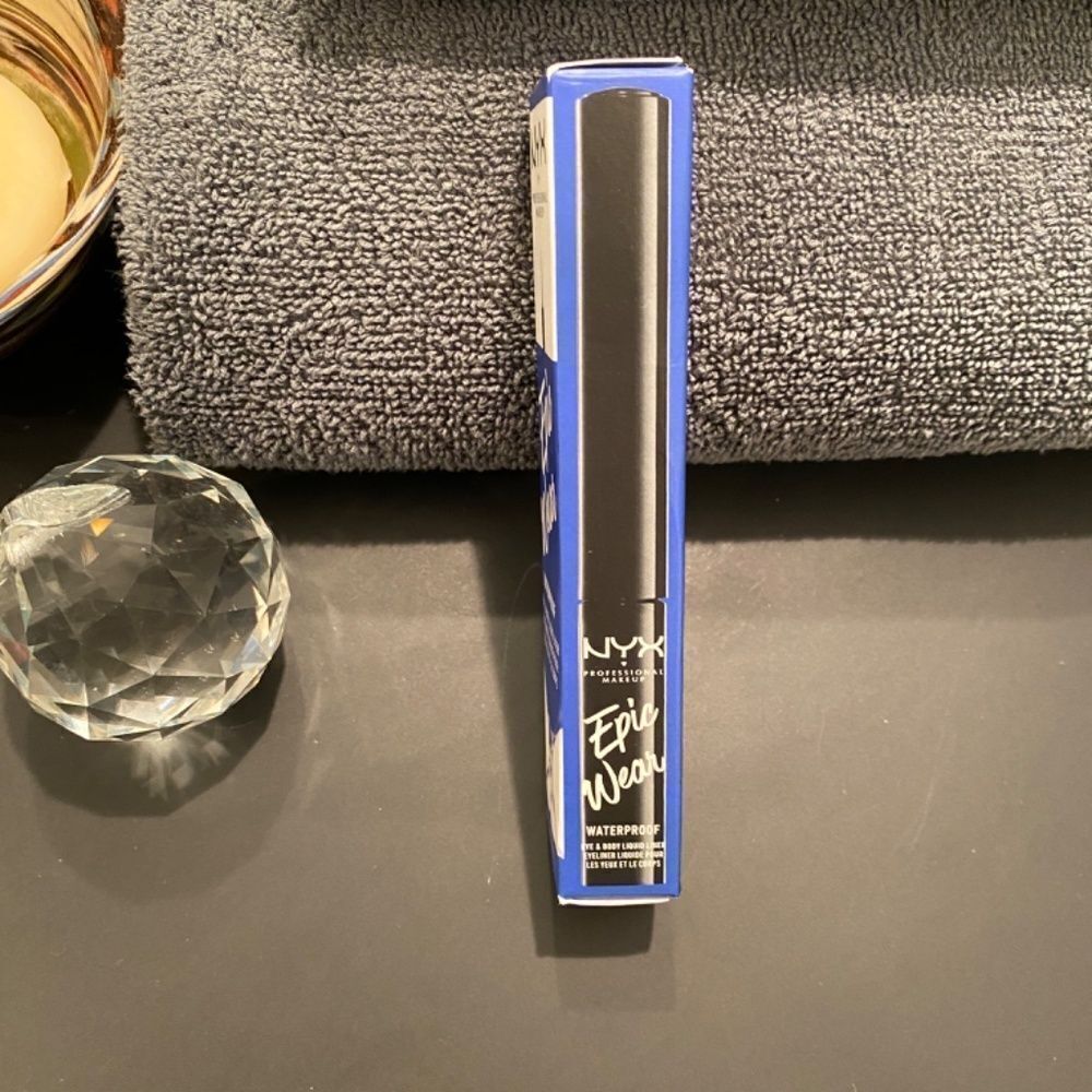 NYX Epic Wear Waterproof Liquid Liner Sapphire NWT - Picture 2 of 6